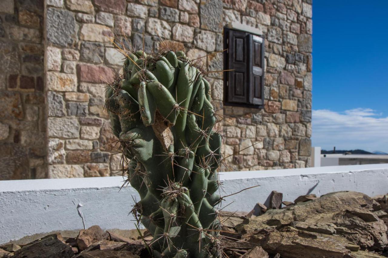 Roccia Di Isidoro Villa Agios Isidoros  Buitenkant foto