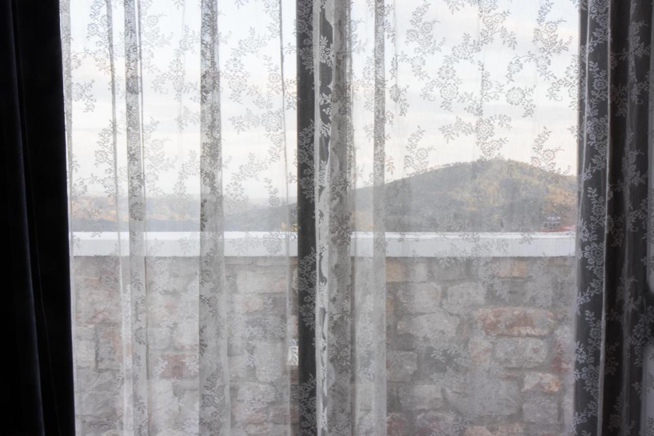 Roccia Di Isidoro Villa Agios Isidoros  Buitenkant foto